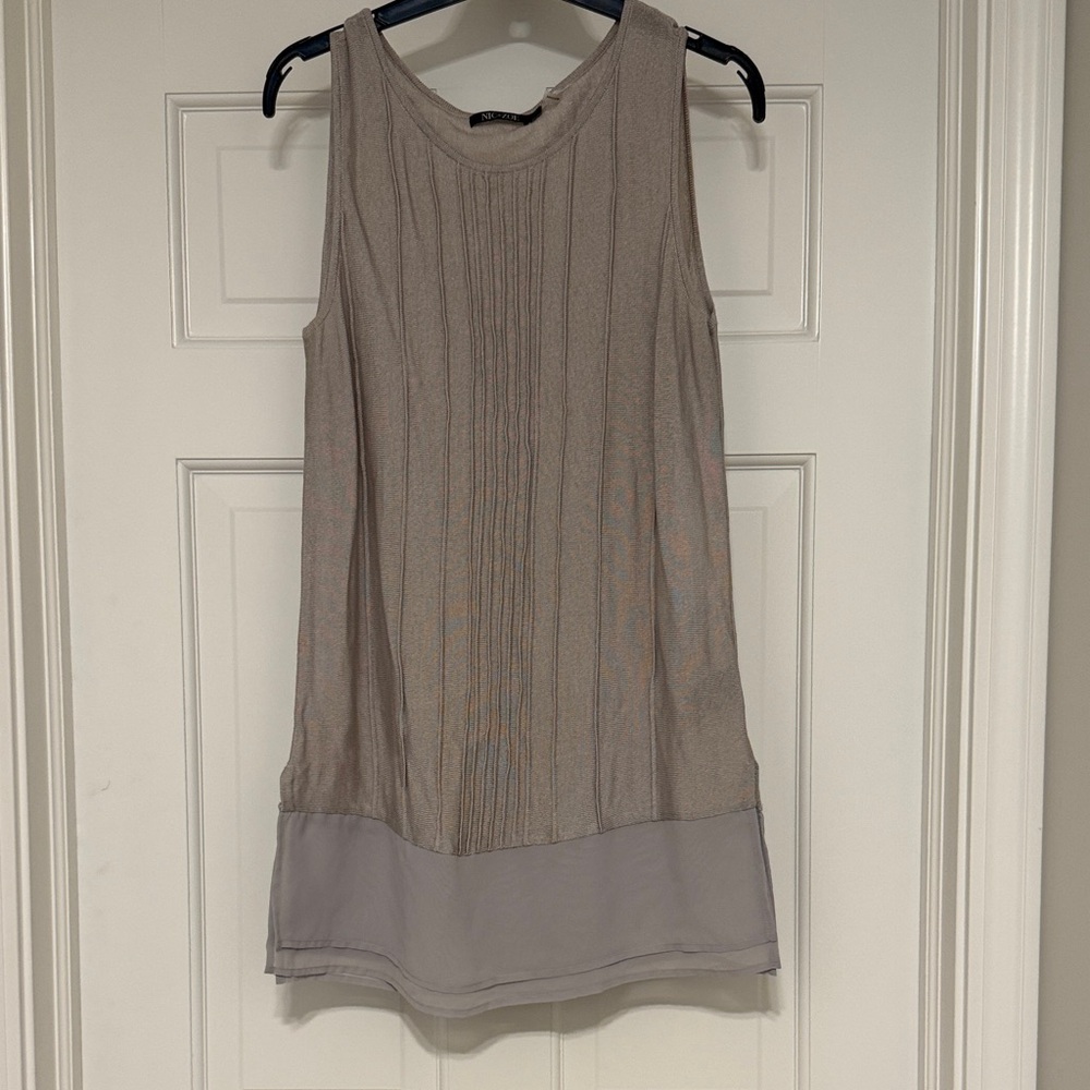 Chic Sleeveless Beige Dress